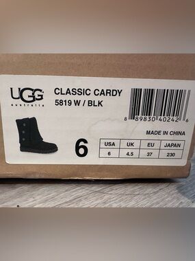 Authentic used UGG boots ‘Cardy’ - Black size 6